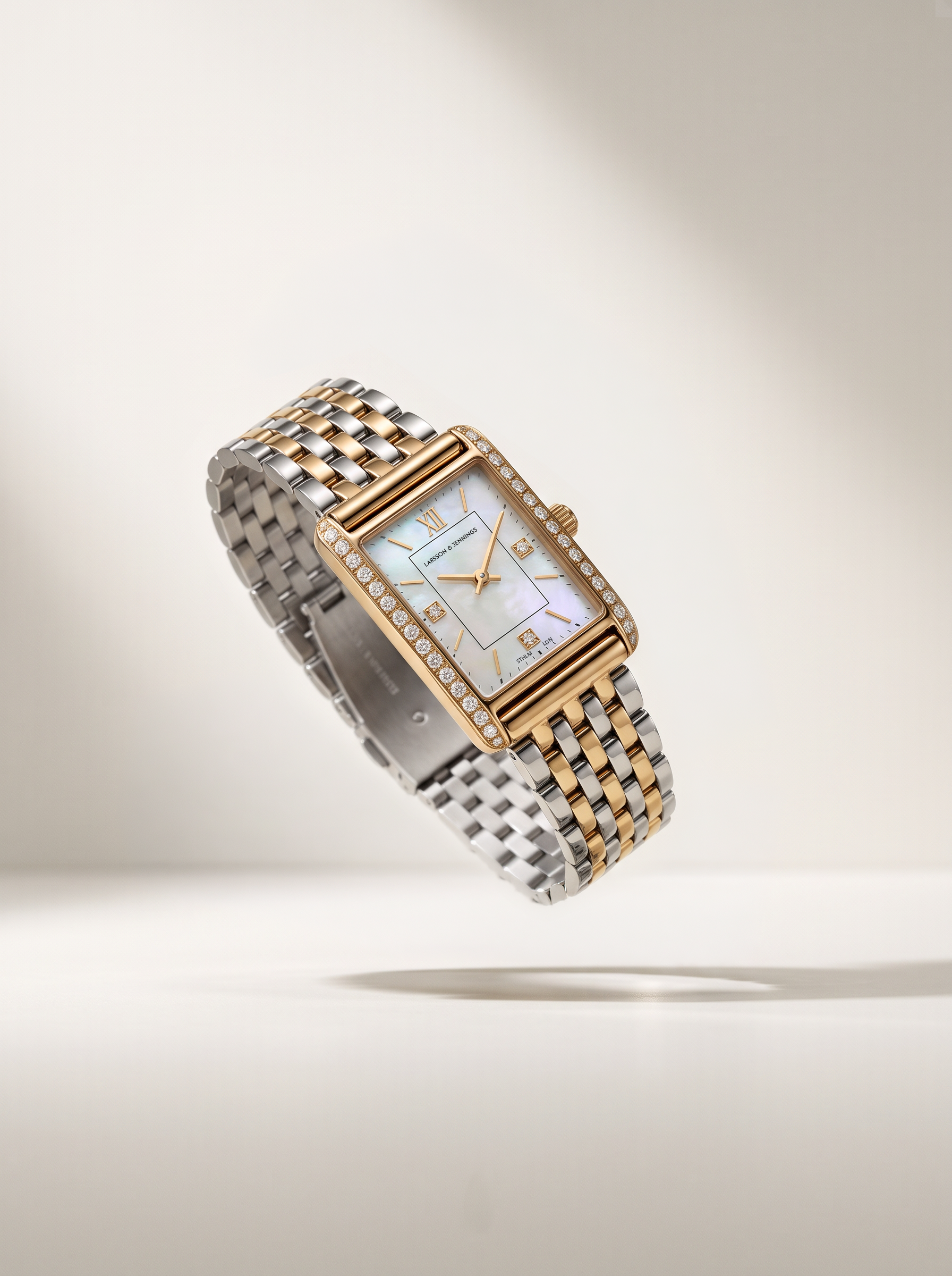 NEW IN: CARRÉ