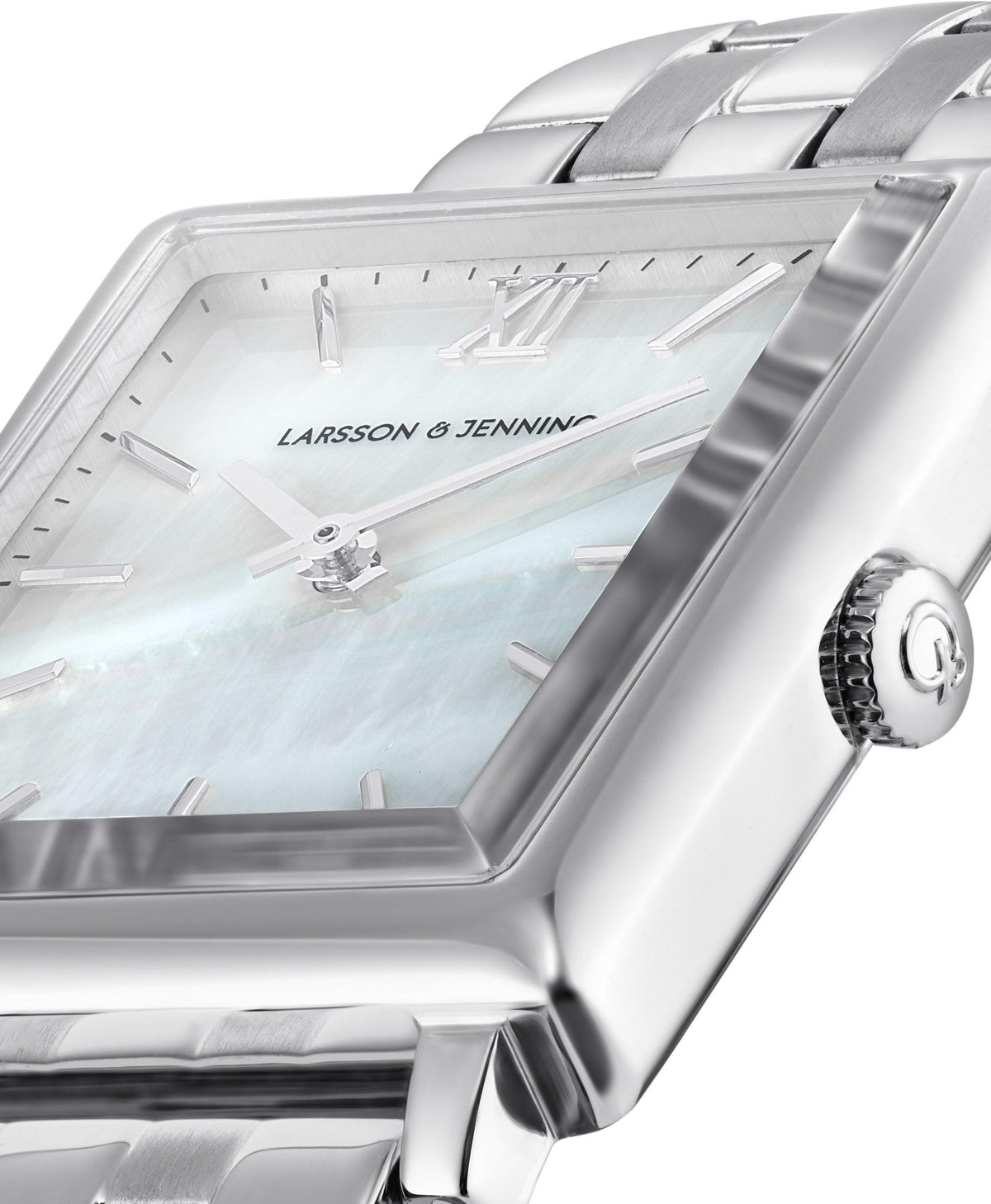 Boyfriend Mini Elevate Silver 31mm - Larsson & Jennings | Official Store