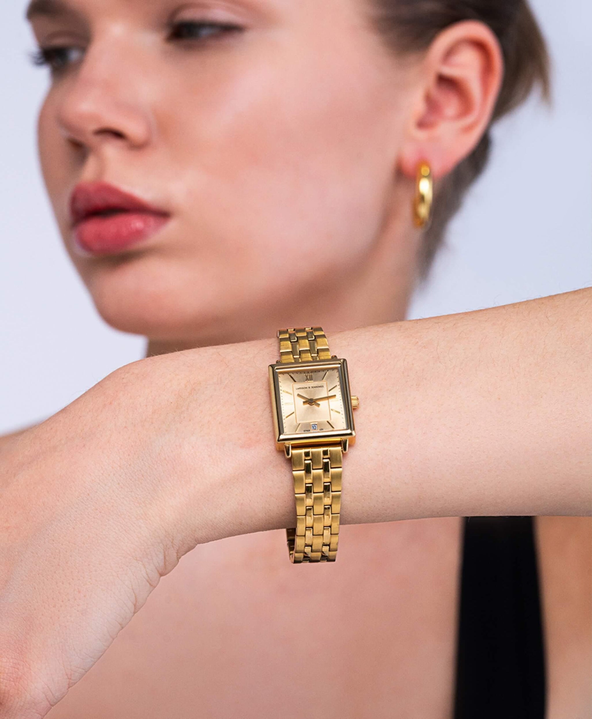 Boyfriend Mini Classic Gold Gold 31mm – Larsson & Jennings